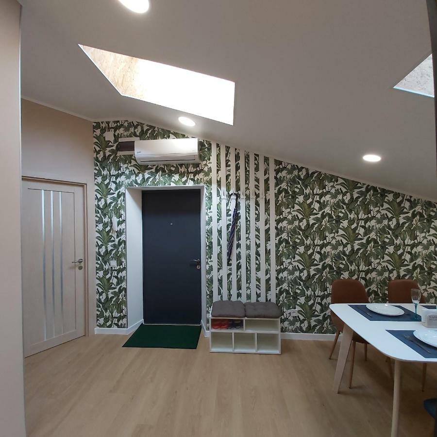 Two-Bedroom Apartment Near Forum לבוב מראה חיצוני תמונה
