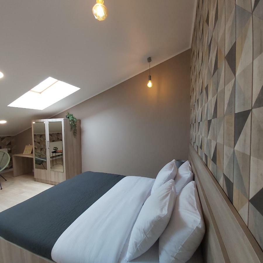 Two-Bedroom Apartment Near Forum לבוב מראה חיצוני תמונה