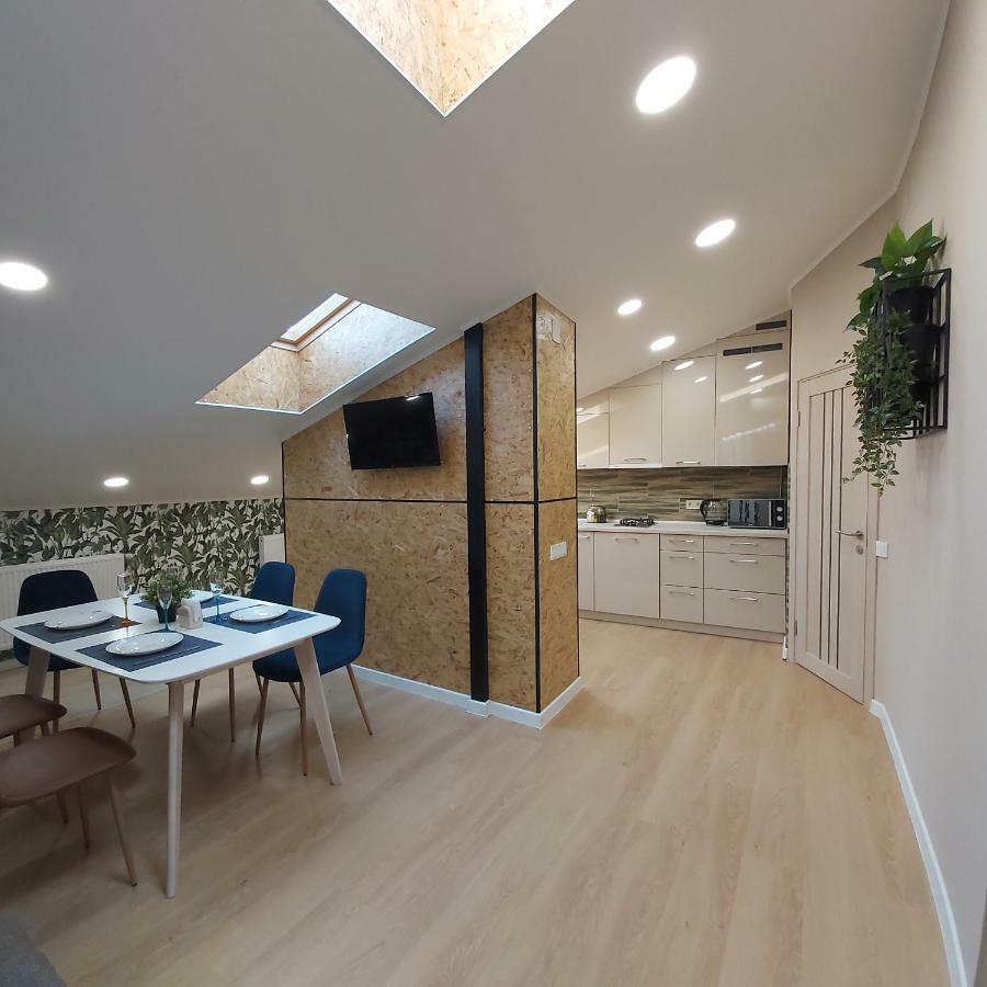 Two-Bedroom Apartment Near Forum לבוב מראה חיצוני תמונה