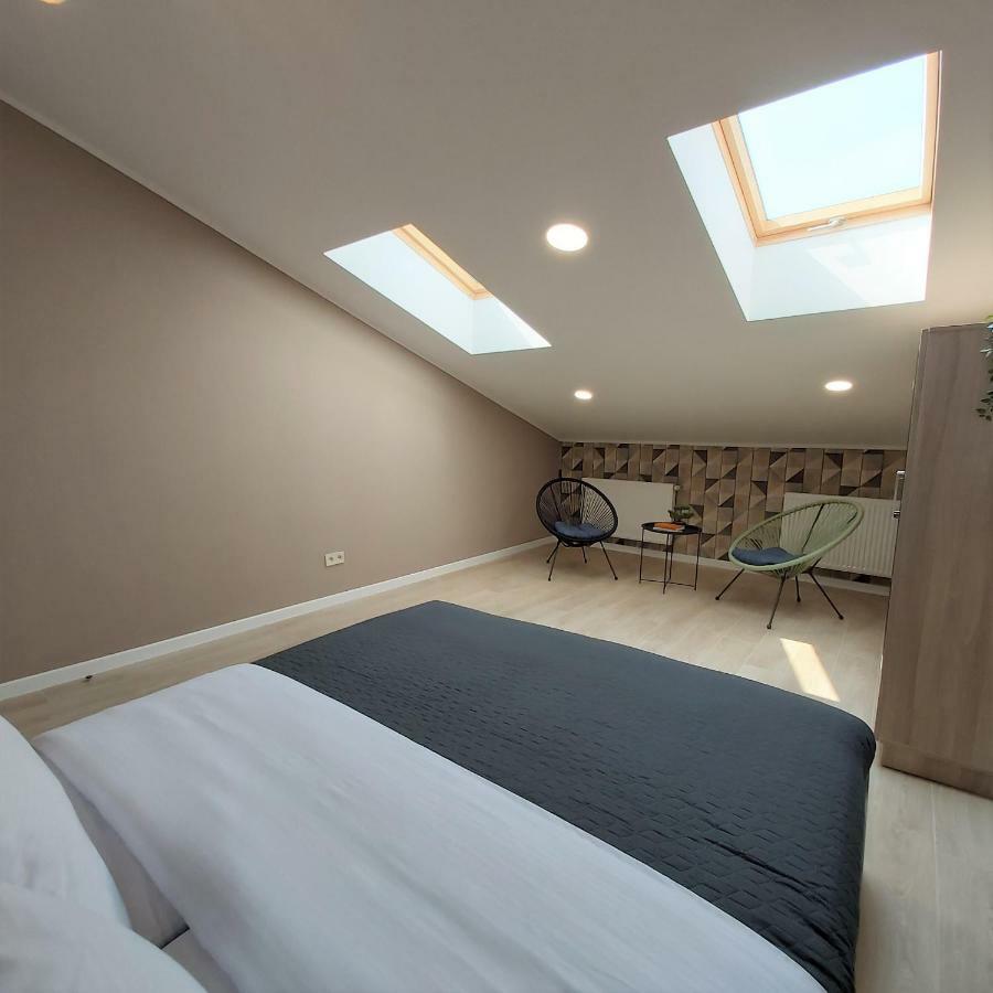 Two-Bedroom Apartment Near Forum לבוב מראה חיצוני תמונה